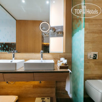 MRIYA RESORT & SPA 