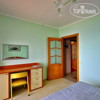 Яхт Клуб Ялта (Yacht Club) 