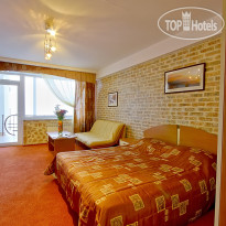 Яхт Клуб Ялта (Yacht Club) 