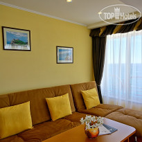 Яхт Клуб Ялта (Yacht Club) 