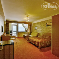 Яхт Клуб Ялта (Yacht Club) 