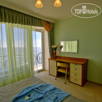 Яхт Клуб Ялта (Yacht Club) 