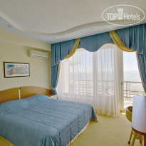 Яхт Клуб Ялта (Yacht Club) 