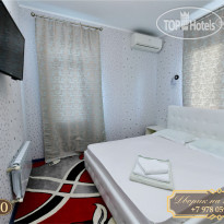 Дворик на Морской +7 978 059 59 55