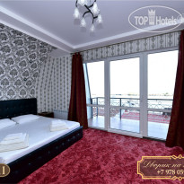 Дворик на Морской +7 978 059 59 55