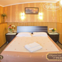 Дворик на Морской +7 978 059 59 55