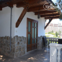 Виллы Мераба Гостевой домик