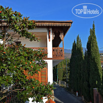 Виллы Мераба Вилла "Дом Луны"