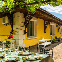 Виллы Мераба Вилла "Дом Солнца"