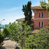 Виллы Мераба Вилла "Дом Цветов"