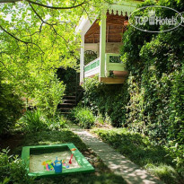 Виллы Мераба Вилла "Дом Цветов"