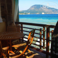 Виллы Мераба "Апартаменты на пляже"