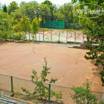 Горный Теннисный корт, волейбольная п