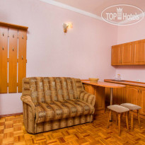 Happy Hotel