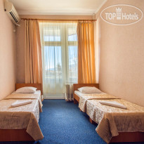 Happy Hotel
