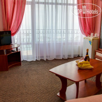 Фортуна 2-хкомнатный люкс с 2-мя балко