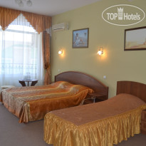 Фортуна 3-хместный номер с балконом