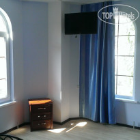 Замок Алустон 