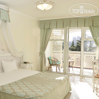 Boutique Hotel La Bonne Maison Стандарт с балконом