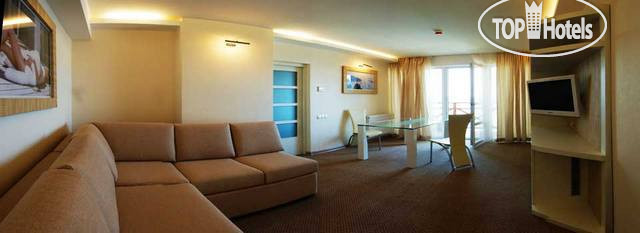 New photos from tourists Тихая Гавань 