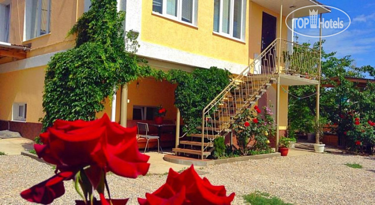 Hotelier's photos Гостевой Дом Крымская Роза