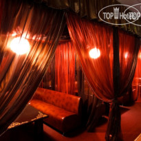 Barskaya Usadba (Барская Усадьба) Диванная зона в боулинг-зале "