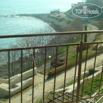 Iannis Paradise