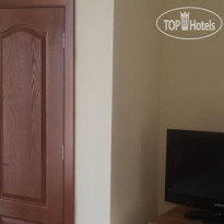 Cherno More Guest House