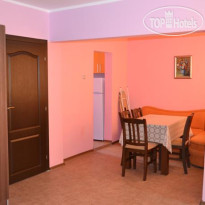 Tangra Guest House  