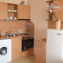 Palm Marina Apartment Complex 