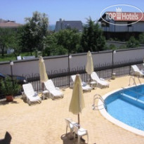 Palm Marina Apartment Complex 