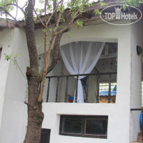 Zora Guest House  