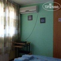 Delphini Guest House 