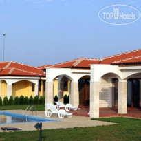 Lighthouse Apartments And Villas