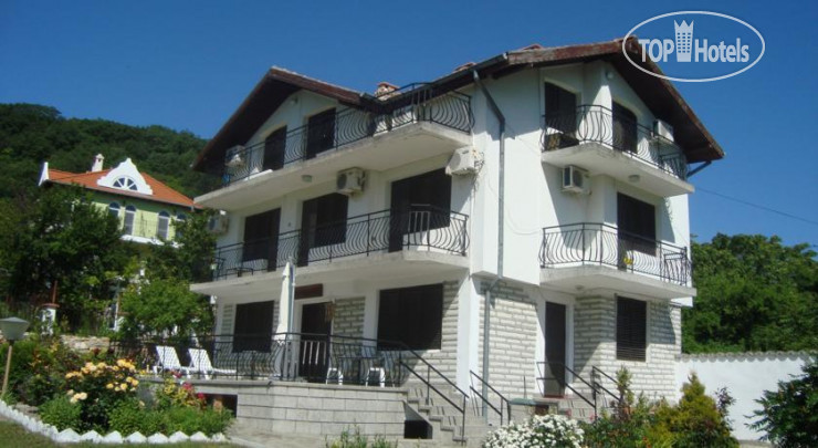 Hotelier's photos Villa Detelina 2*