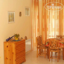 Gloria Guest House 