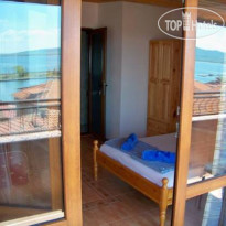 Yo-Ho Guest House 