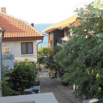 Holiday House