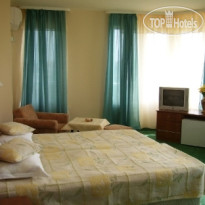 Лазурен Бряг 