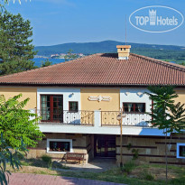 Holiday Village Отель