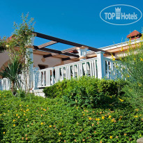 Holiday Village Отель