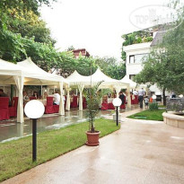 Ajax Hotel