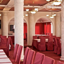 Ajax Hotel