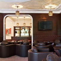 Ajax Hotel
