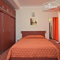 Ajax Hotel