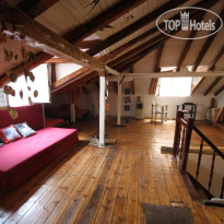 Canape Connection Hostel