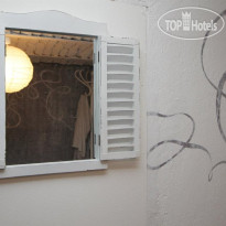 Canape Connection Hostel