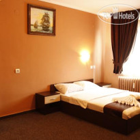 Edona Hotel