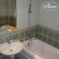Zenith Hotel 