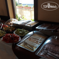 Yuzhni Noshti breakfast